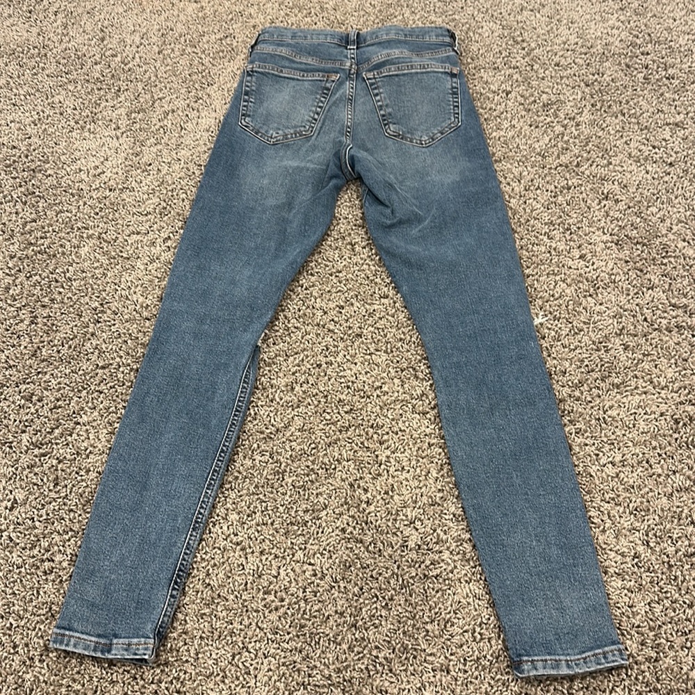Topshop Ripped Blue Jeans - Picture 2 of 3